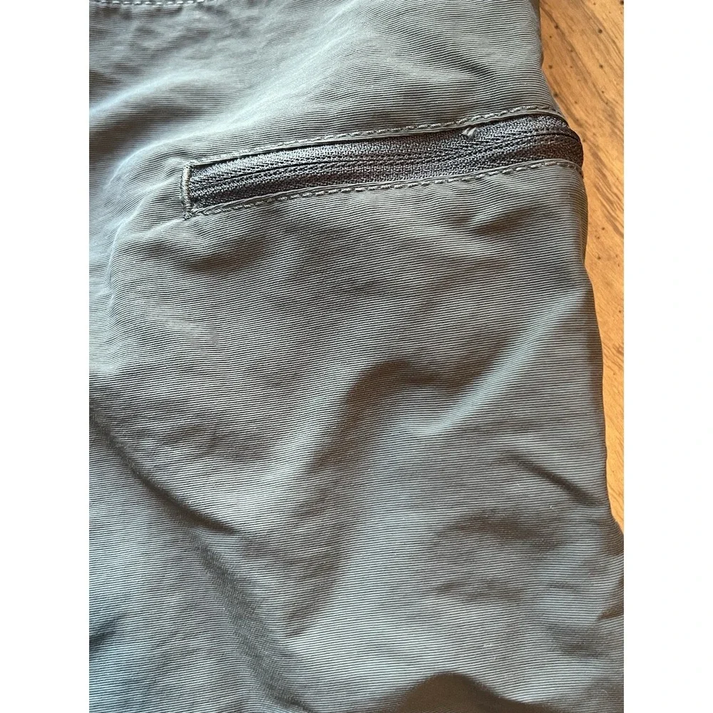 The North‎ Face Mens Shorts Paramount Trail Convertible Taupe Green Nylon Sz 30
